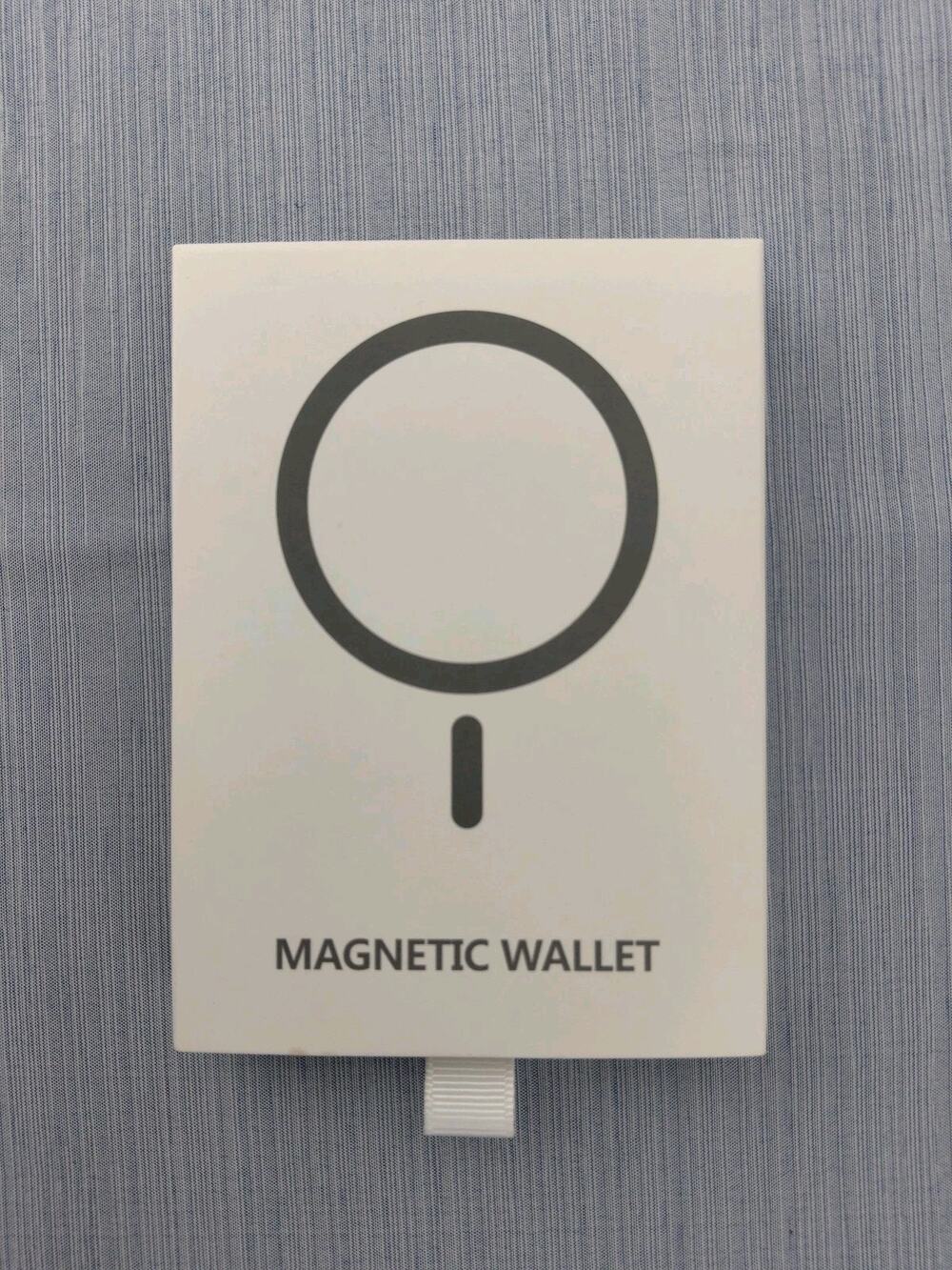 Magnetic Wallet Slim. Compatible With MagSafe Function.